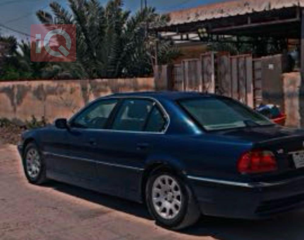 بی ئێم دەبڵیو سیریەس 7